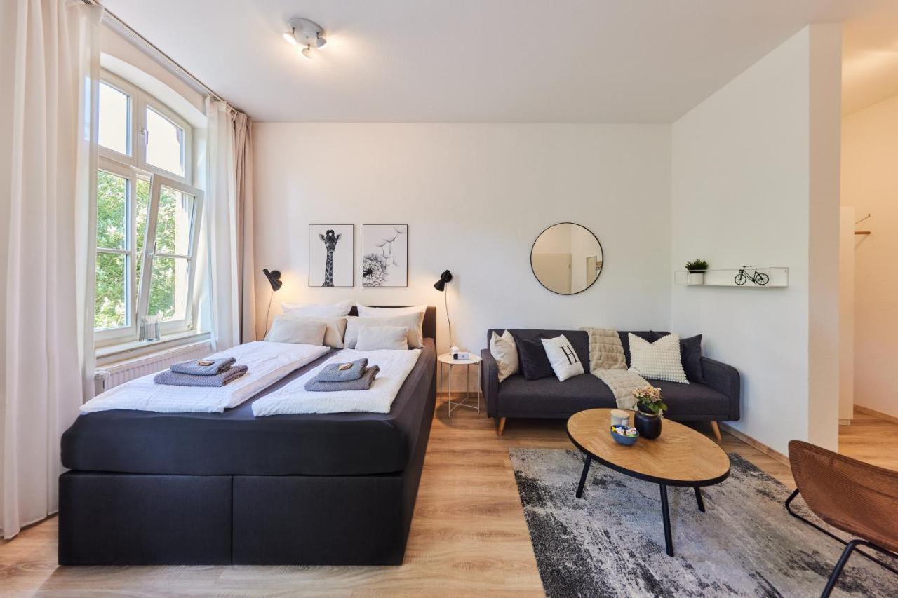 Studio3 Zentral Und Ruhig Mit Parkplatz, 5 Min Z Bali-T Und Gop, Boxspringbett Bad Oeynhausen Ngoại thất bức ảnh