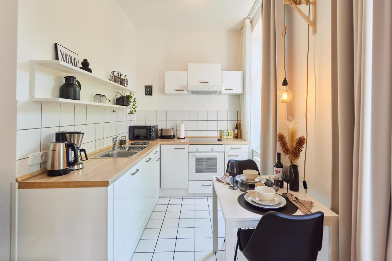 Studio3 Zentral Und Ruhig Mit Parkplatz, 5 Min Z Bali-T Und Gop, Boxspringbett Bad Oeynhausen Ngoại thất bức ảnh