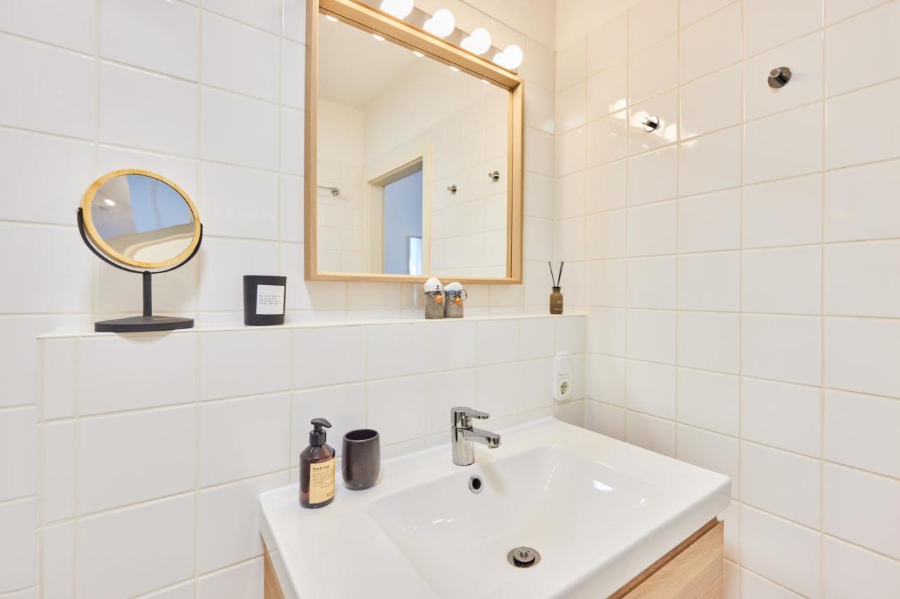 Studio3 Zentral Und Ruhig Mit Parkplatz, 5 Min Z Bali-T Und Gop, Boxspringbett Bad Oeynhausen Ngoại thất bức ảnh