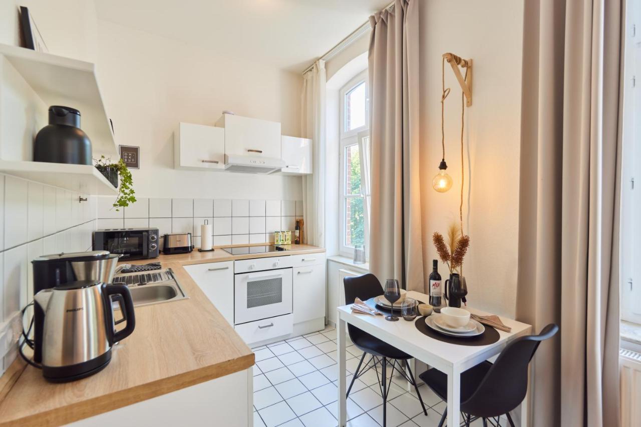 Studio3 Zentral Und Ruhig Mit Parkplatz, 5 Min Z Bali-T Und Gop, Boxspringbett Bad Oeynhausen Ngoại thất bức ảnh