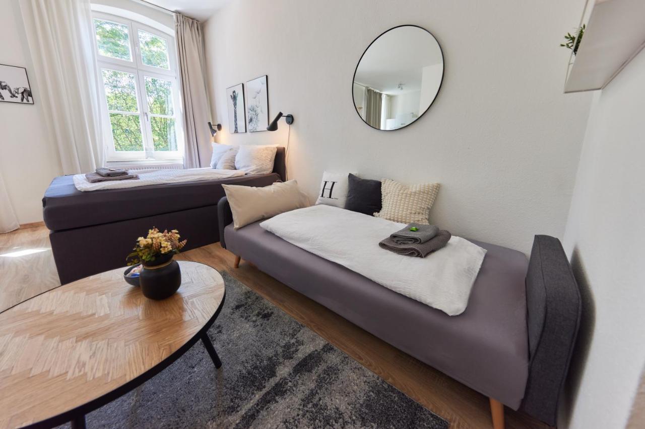 Studio3 Zentral Und Ruhig Mit Parkplatz, 5 Min Z Bali-T Und Gop, Boxspringbett Bad Oeynhausen Ngoại thất bức ảnh