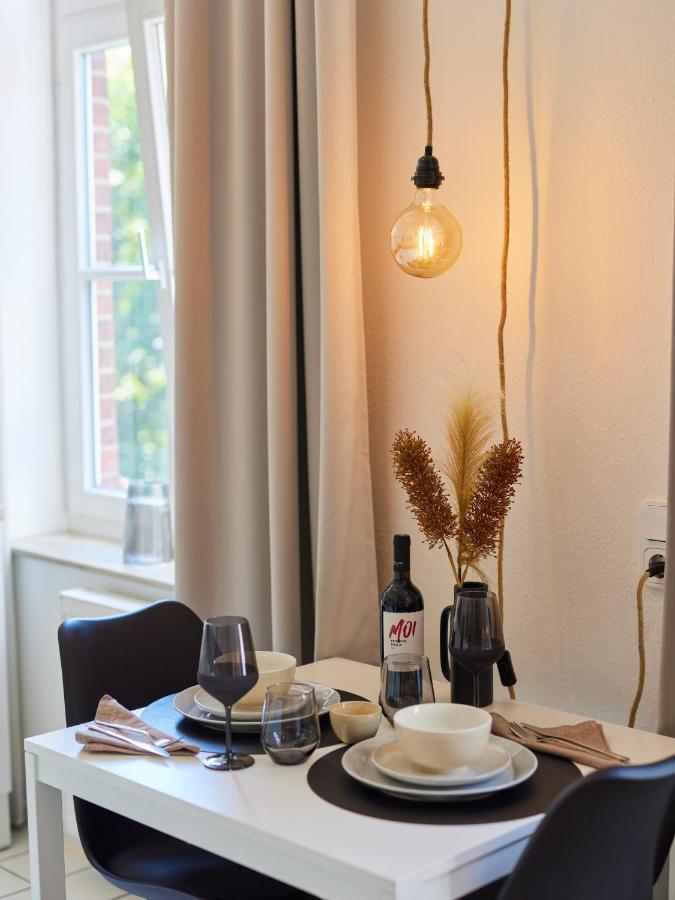 Studio3 Zentral Und Ruhig Mit Parkplatz, 5 Min Z Bali-T Und Gop, Boxspringbett Bad Oeynhausen Ngoại thất bức ảnh